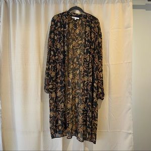 DR2 floral coverup plus size 1x